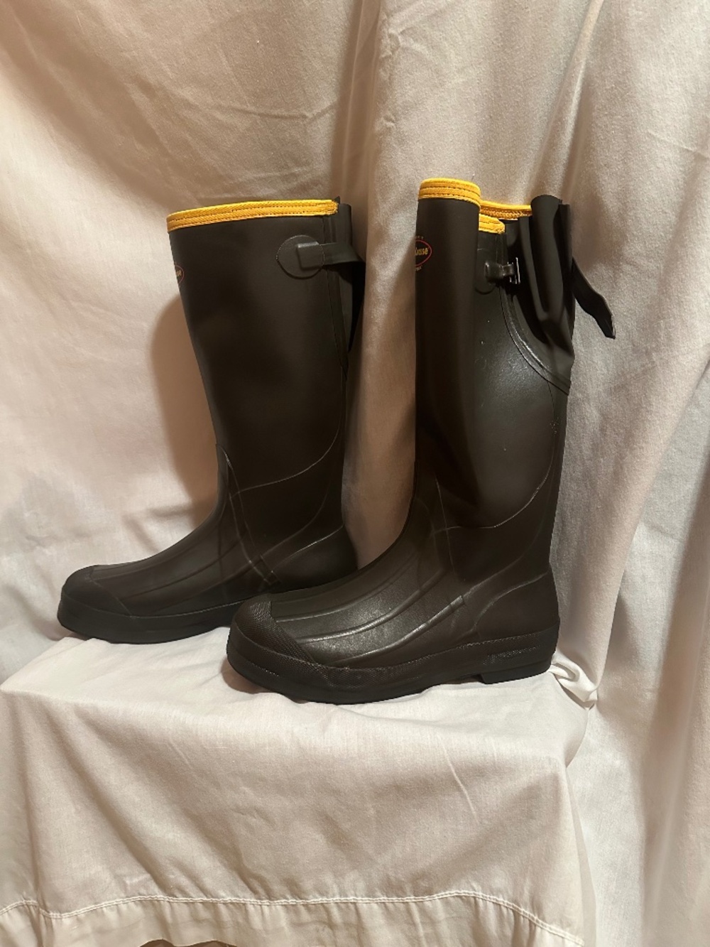 LaCrosse men's 11 brown rain boots